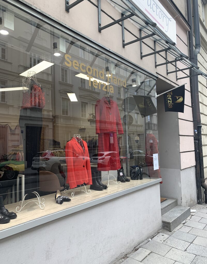 Shopping Übersicht Frauenstraße. Second Hand Terzia 