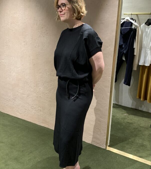 Business Casual für Frauen: Moderne Büro-Outfits mit Stil