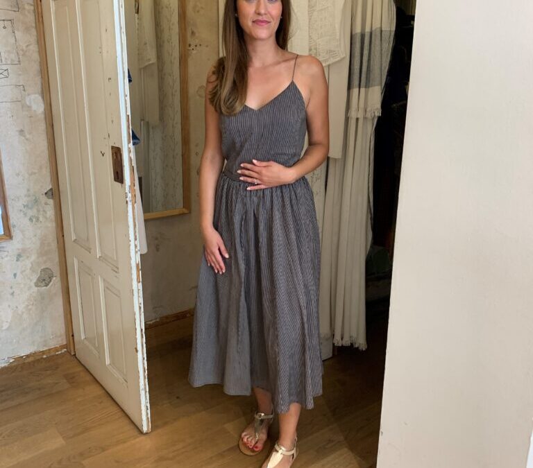Hochzeitsgast-Outfit finden: Stilvoll & passend gekleidet mit Stilberatung